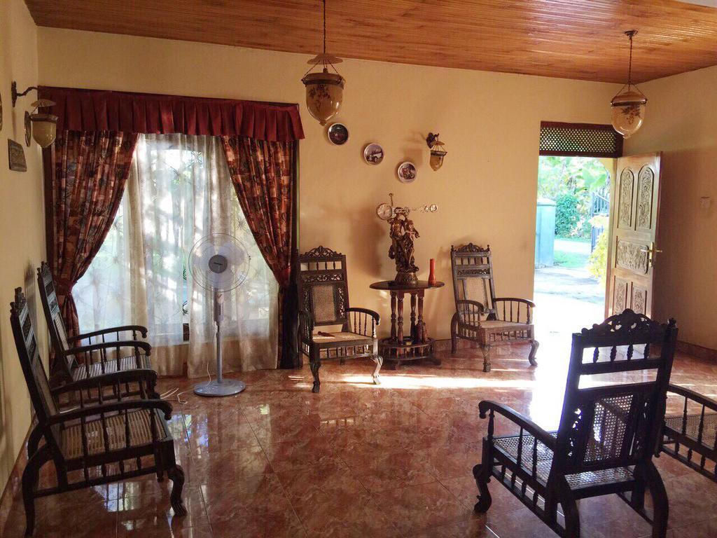 River Side Villa Гале Екстериор снимка